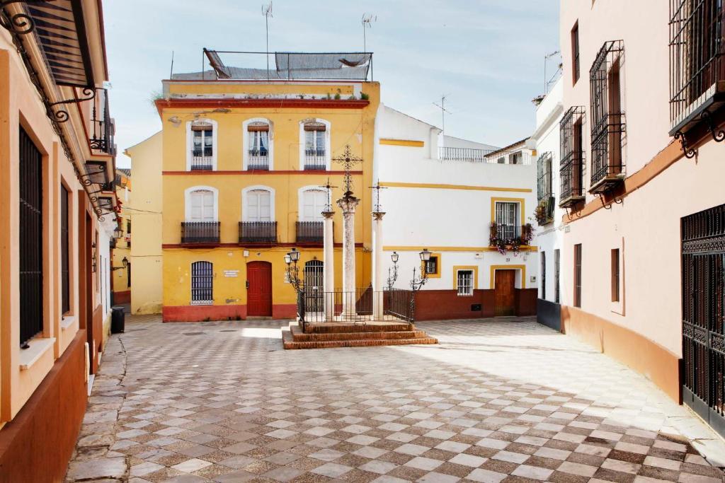 Apartamentos Mariscal Sevilla Exterior foto